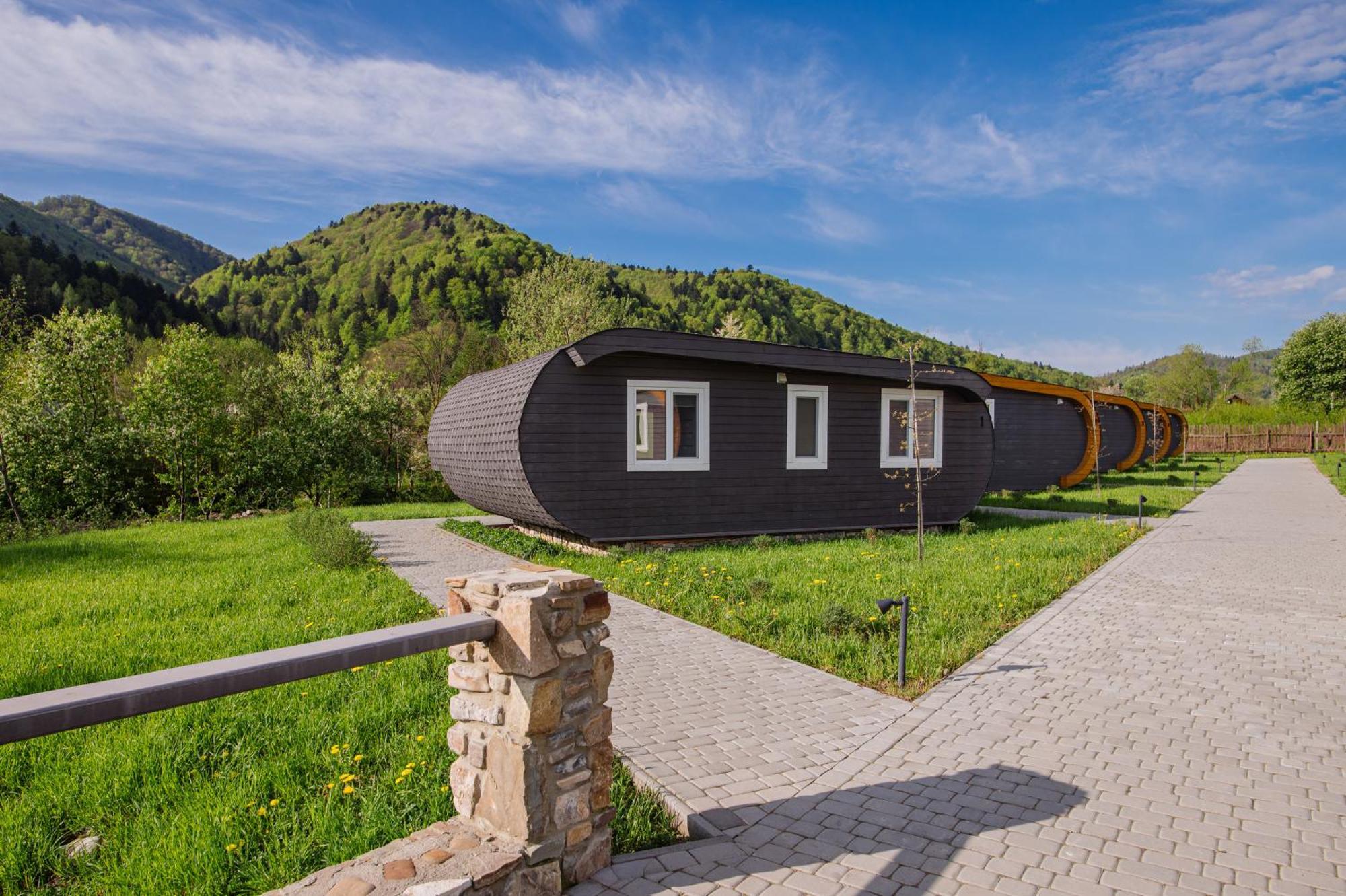 Рибничанка Hotel Skhidnytsia ภายนอก รูปภาพ