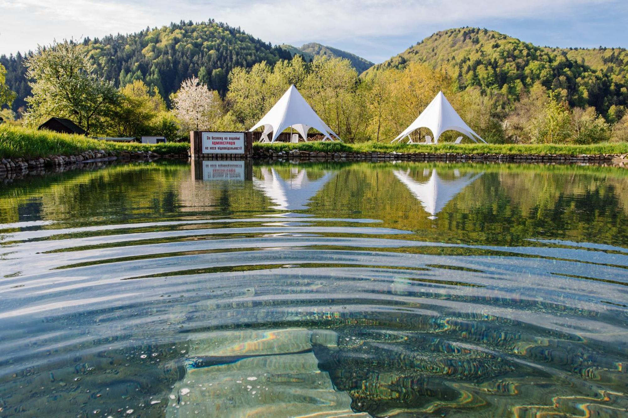Рибничанка Hotel Skhidnytsia ภายนอก รูปภาพ