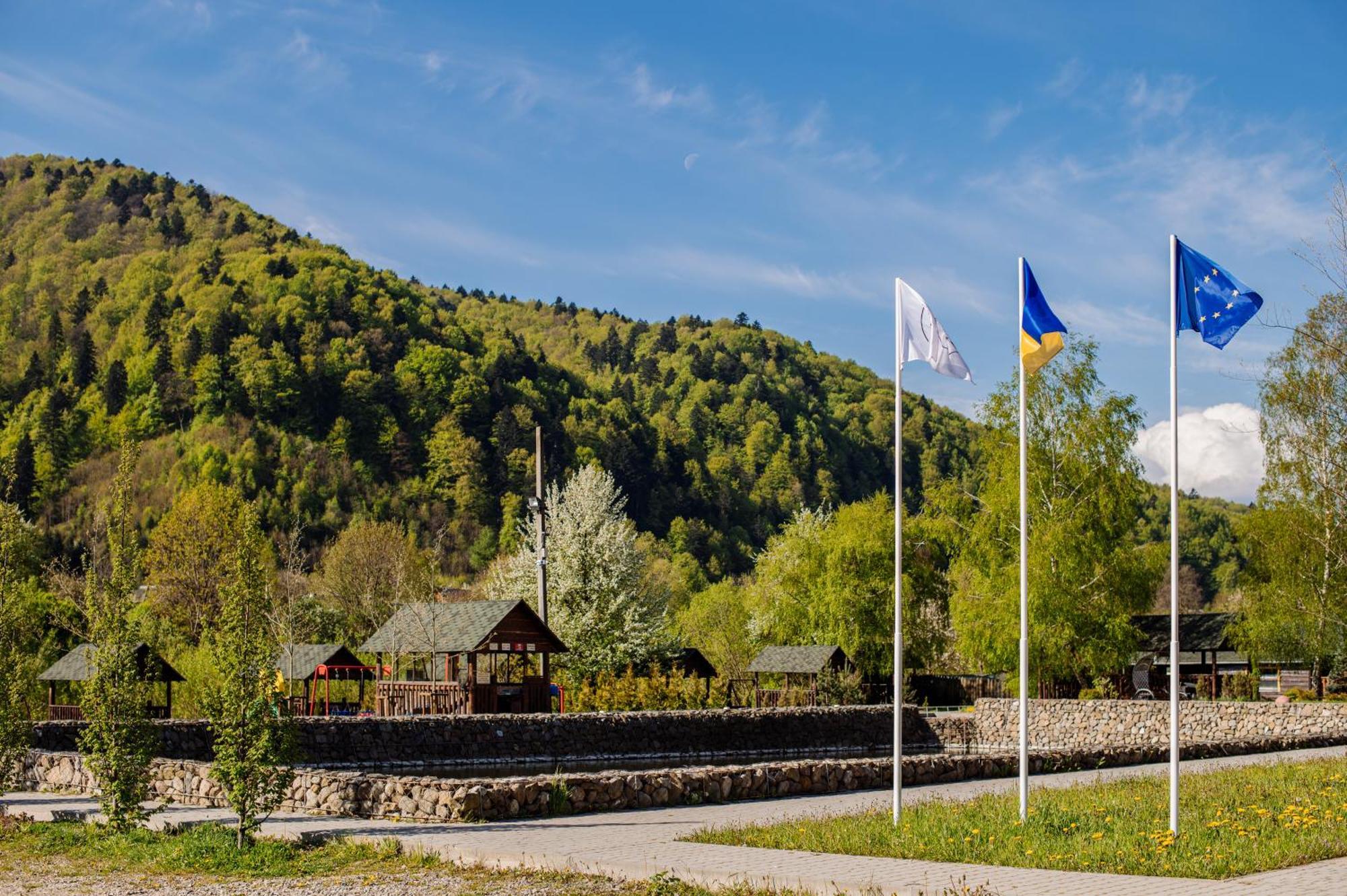 Рибничанка Hotel Skhidnytsia ภายนอก รูปภาพ