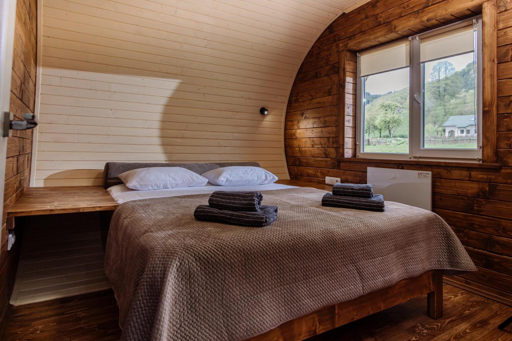 Рибничанка Hotel Skhidnytsia ภายนอก รูปภาพ